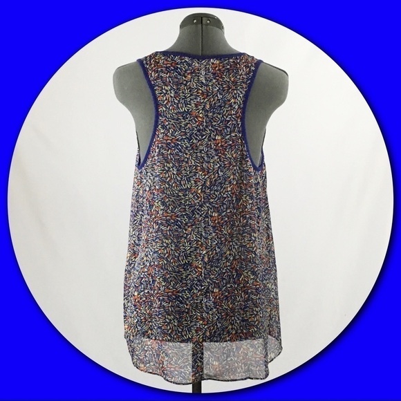 𝅺BCBGENERATION 💕Abstract Print Sheer Tank Top💕 - Picture 3 of 5